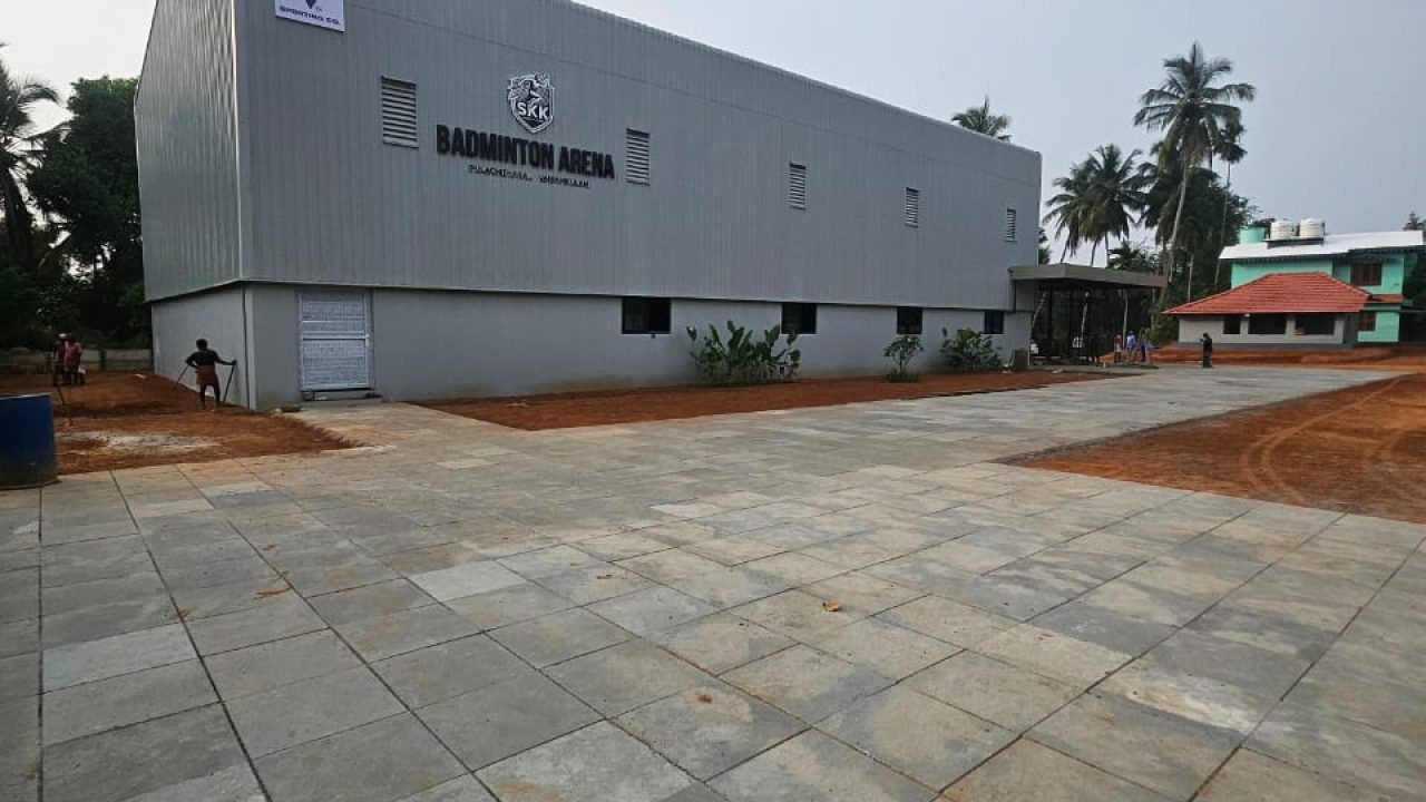 BADMINTON COURT